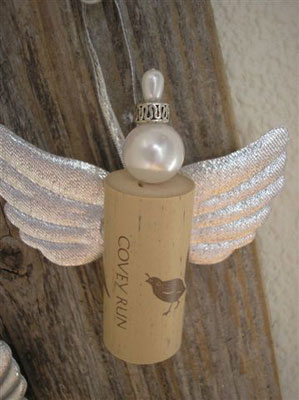 angels made with wine corks
