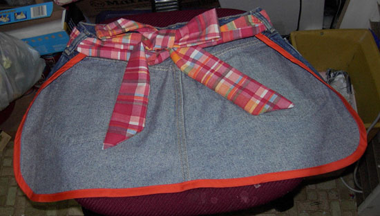 Jean apron back